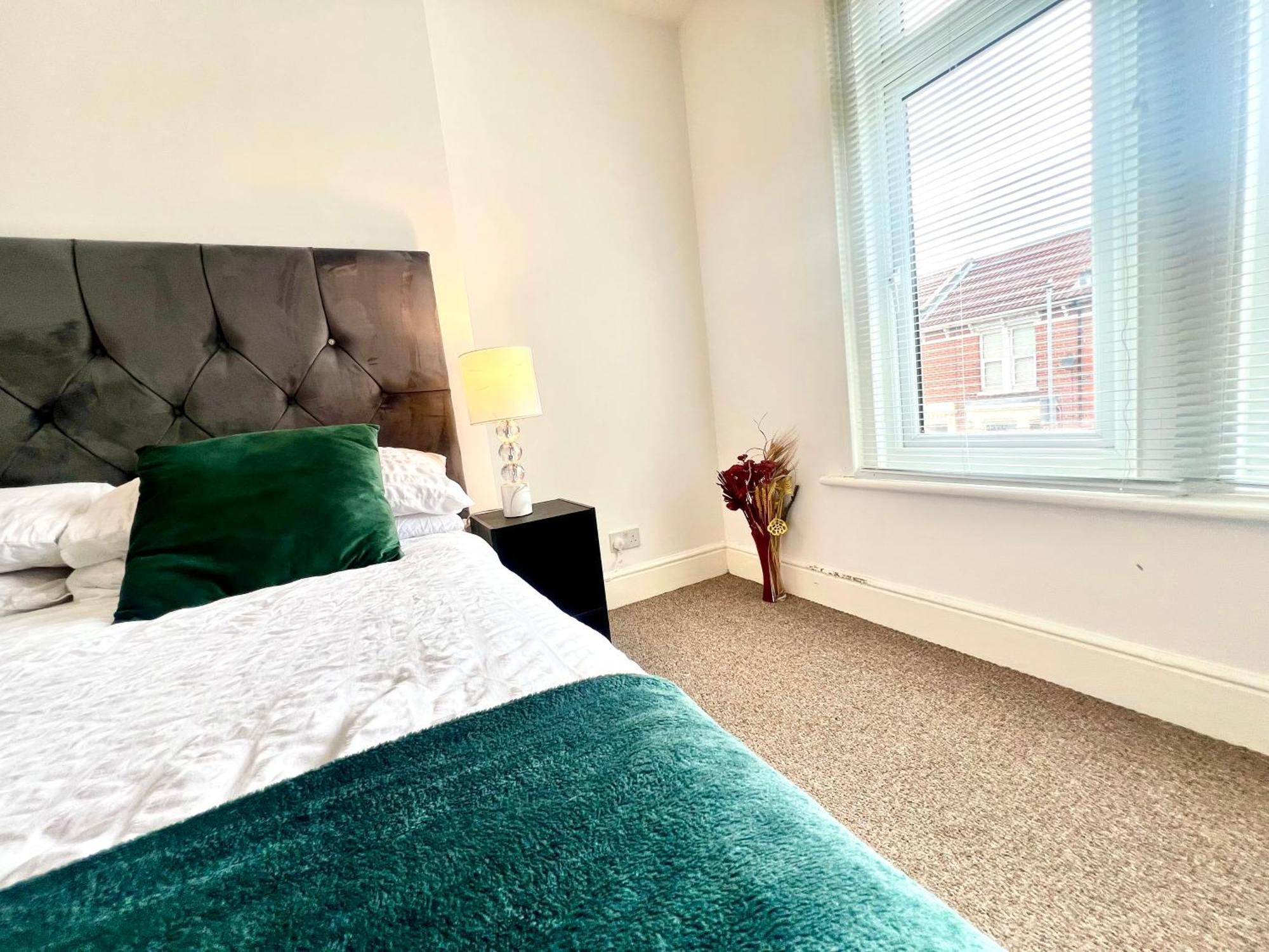 The Coral Guest House 1 Fratton Park Portsmouth Dış mekan fotoğraf