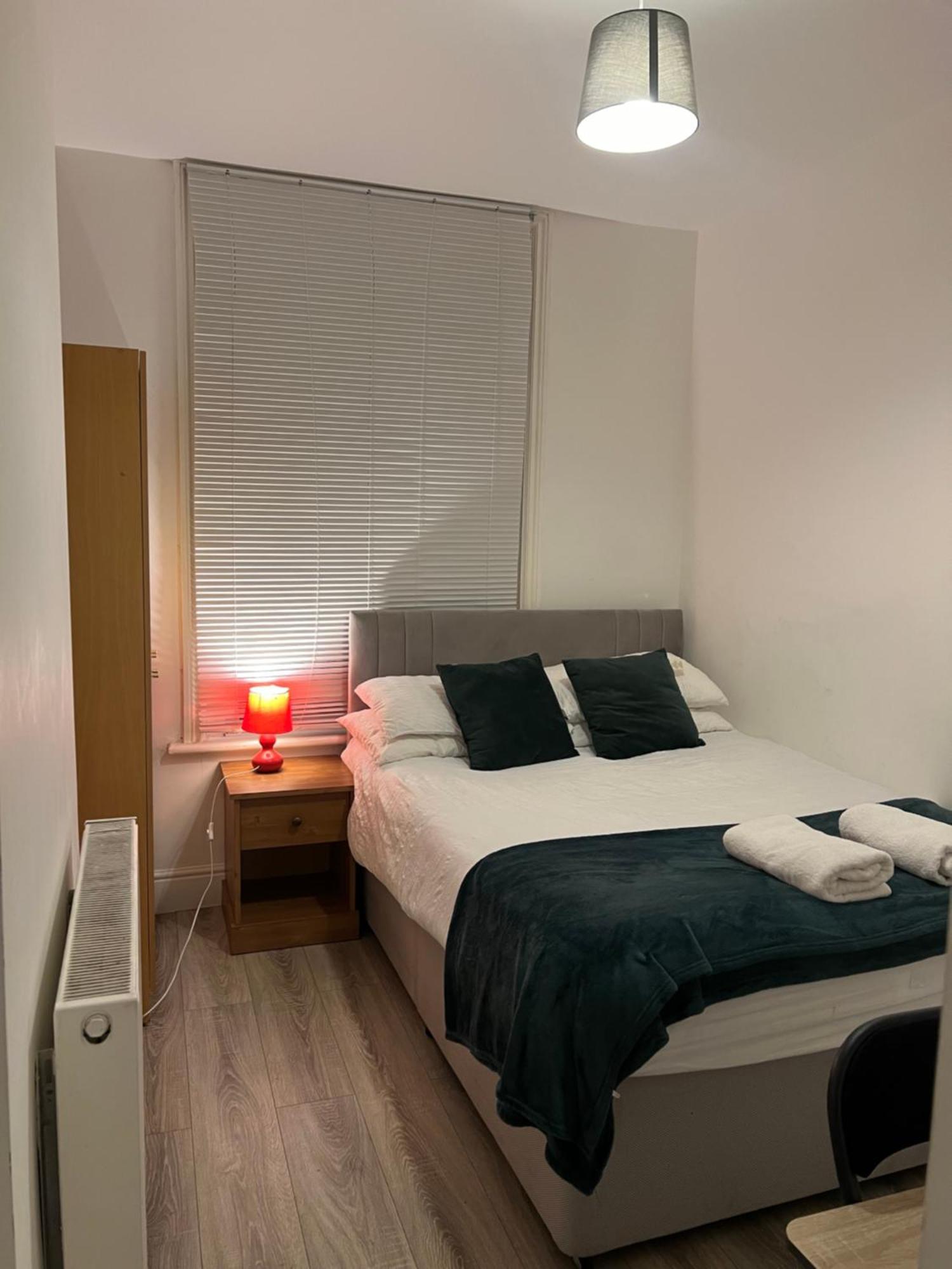 The Coral Guest House 1 Fratton Park Portsmouth Dış mekan fotoğraf