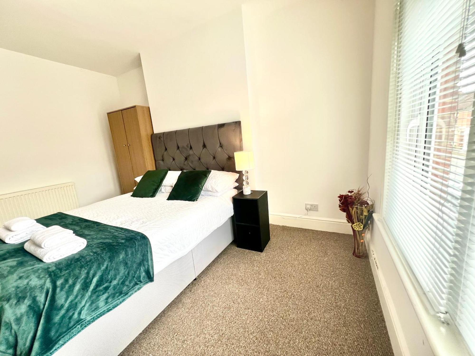 The Coral Guest House 1 Fratton Park Portsmouth Dış mekan fotoğraf