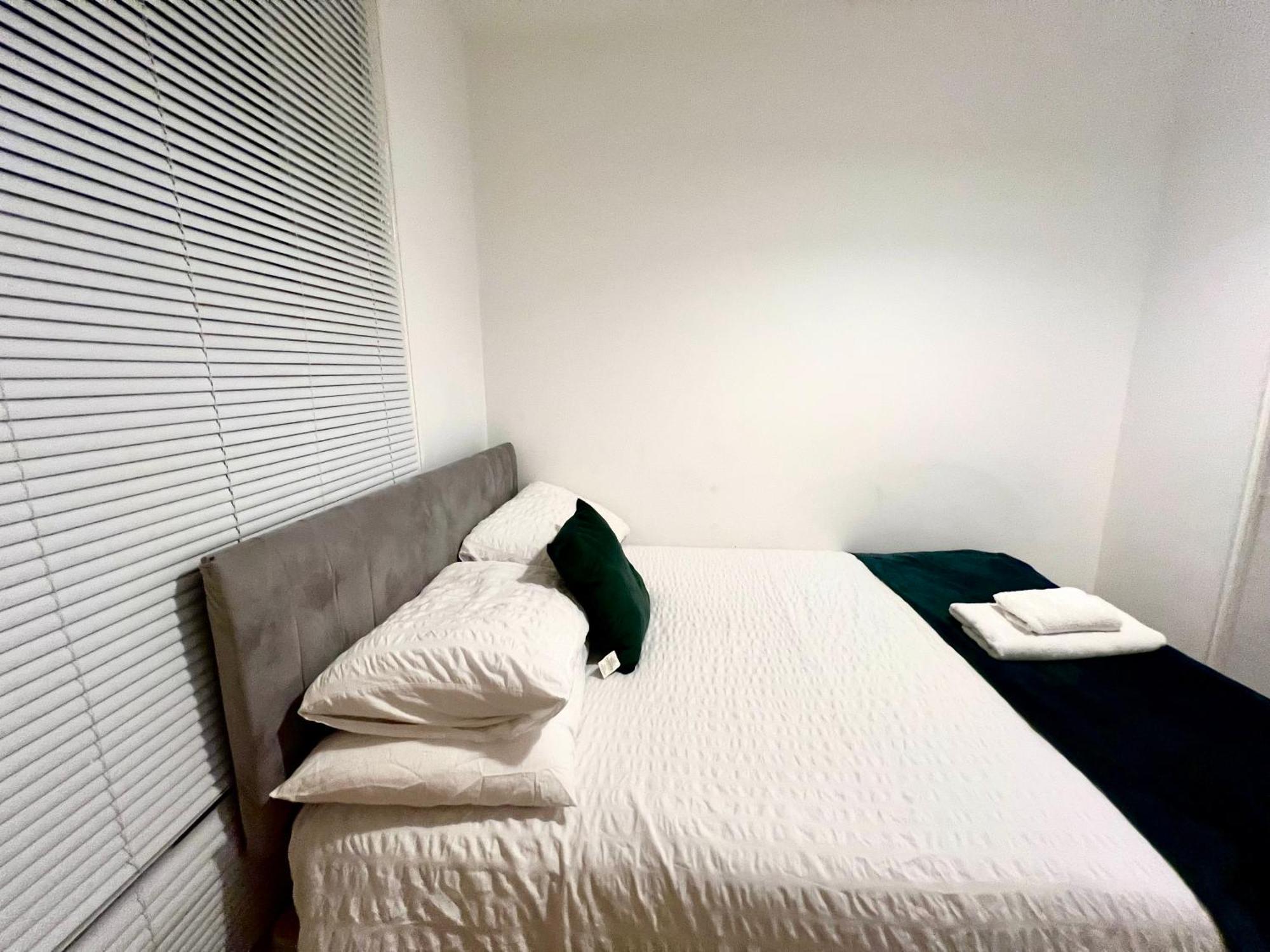 The Coral Guest House 1 Fratton Park Portsmouth Dış mekan fotoğraf